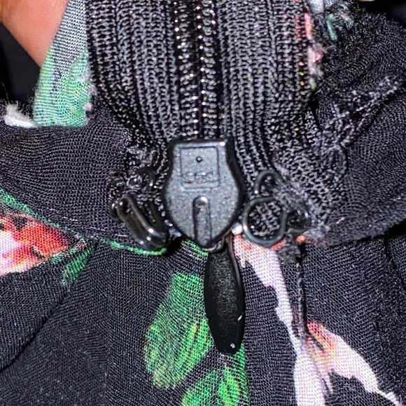 Flower printed romper - Picture 6 of 7